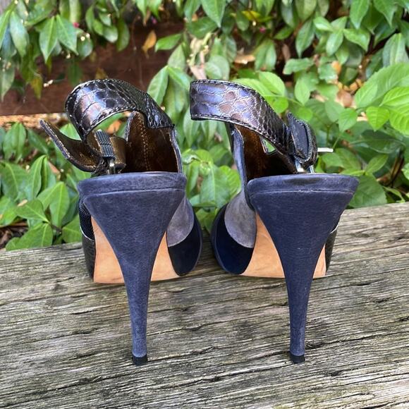 Cynthia Vincent Astrid Metallic Leather Suede Designer Platform Sandals Heels - Picture 4 of 15